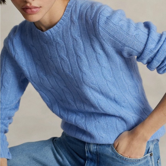 Ralph Lauren Women’s Cable-Knit Cashmere Sweater - Picture 5 of 7